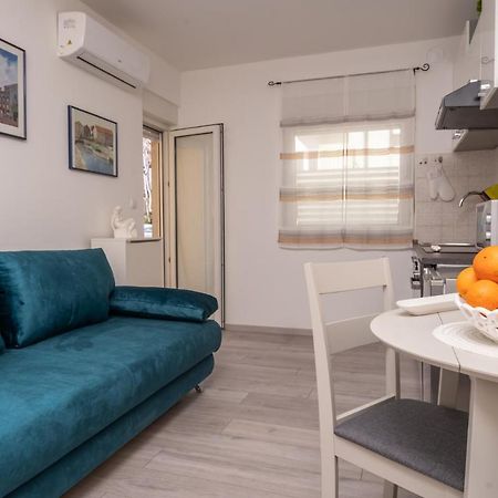 Apartment Fiorella Pula Bagian luar foto