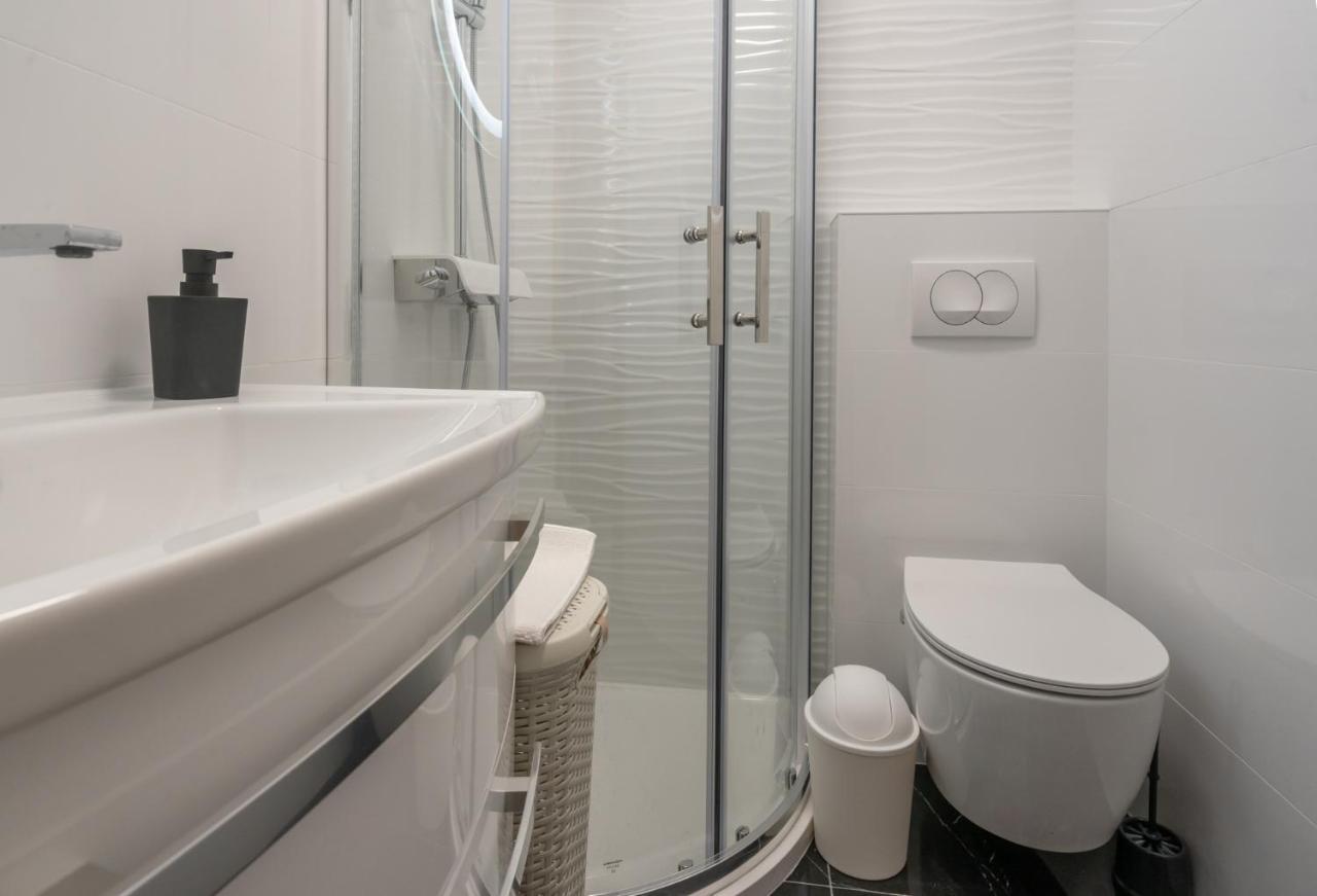 Apartment Fiorella Pula Bagian luar foto